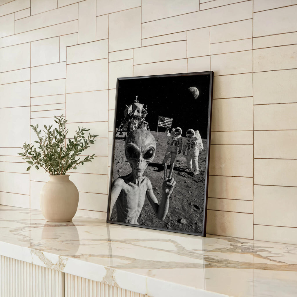 Alien Moon Selfie Art Print, Retro Funny Astronaut Wall Decor, Black & White Funny Space Poster, Quirky Vintage UFO Sci-Fi Photo Decor