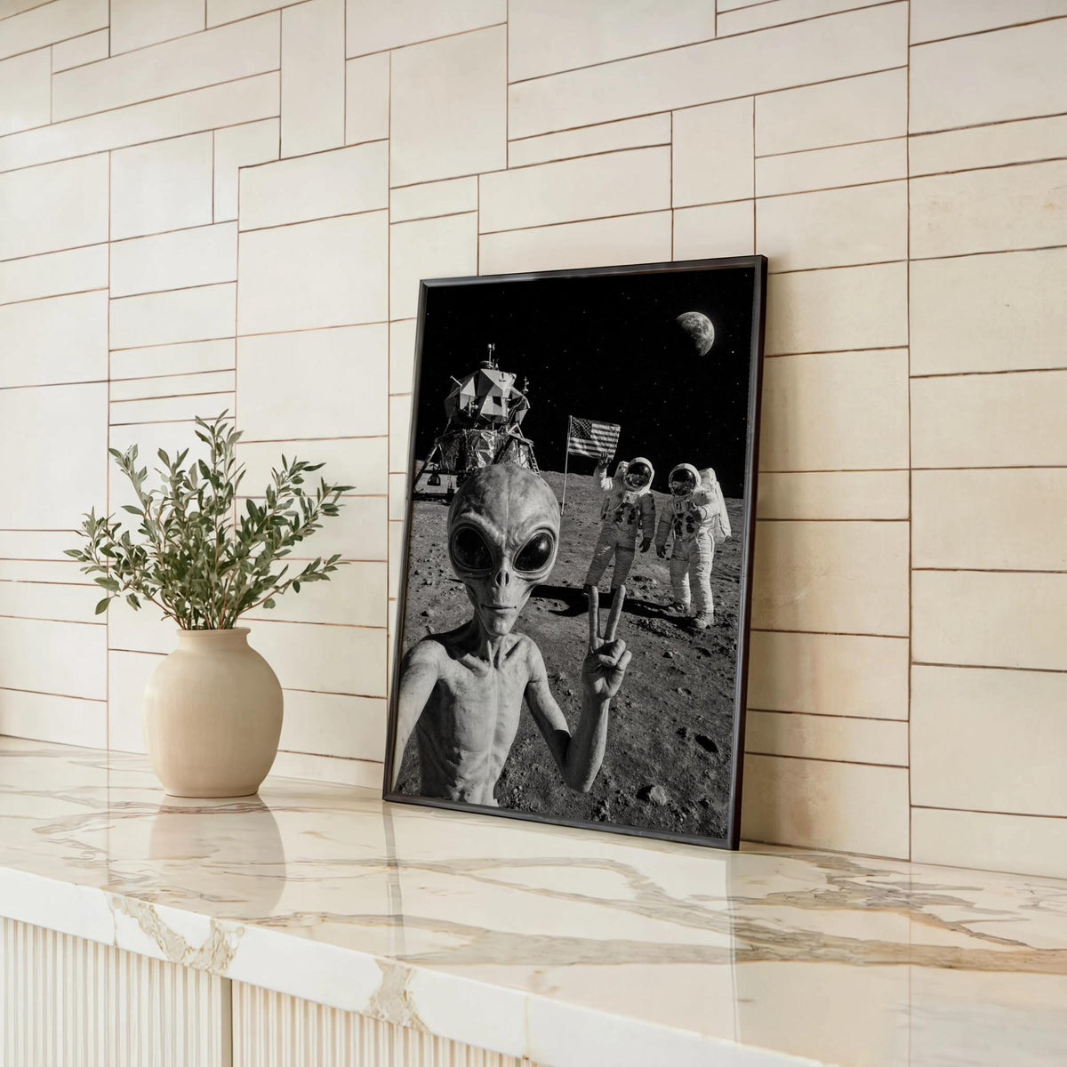 Alien Moon Selfie Art Print, Retro Funny Astronaut Wall Decor, Black & White Funny Space Poster, Quirky Vintage UFO Sci-Fi Photo Decor